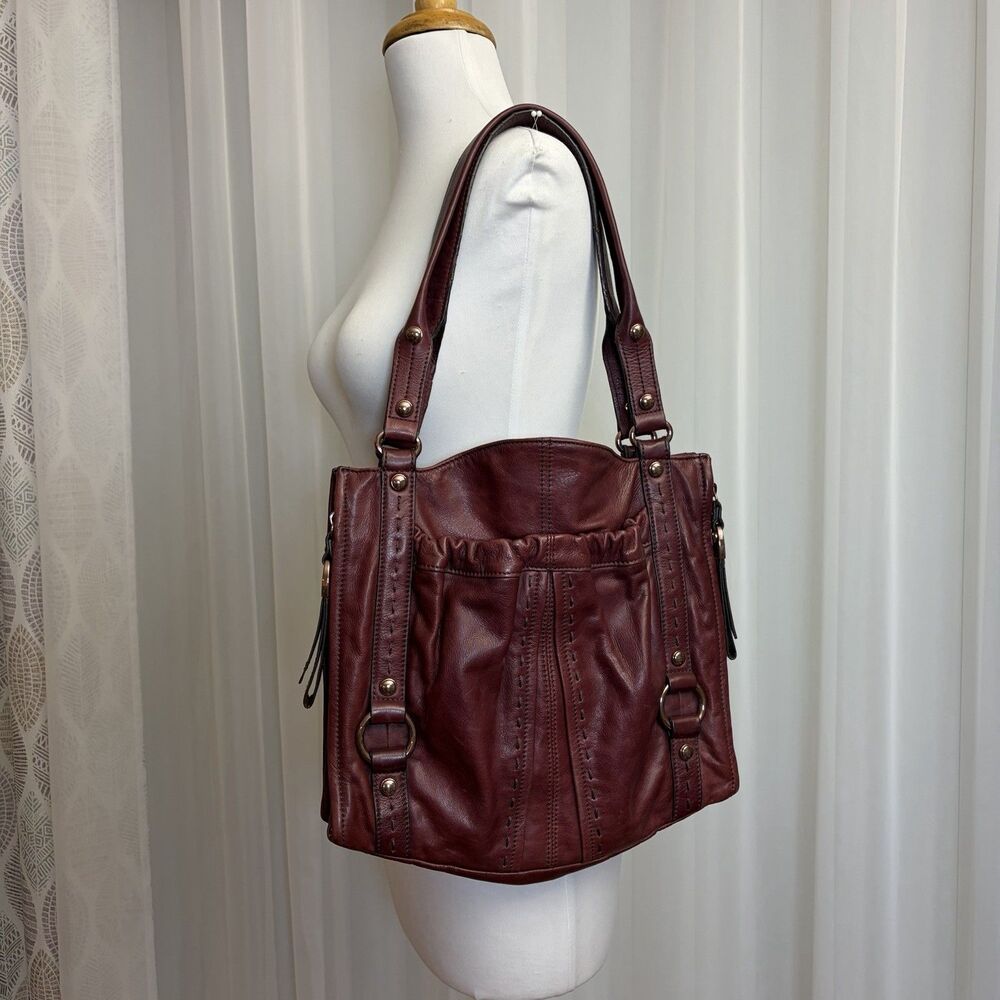 B. Makowsky Burgundy Soft Genuine Leather Shoulder Handbag Hobo Boho Bag Purse - Picture 2 of 13